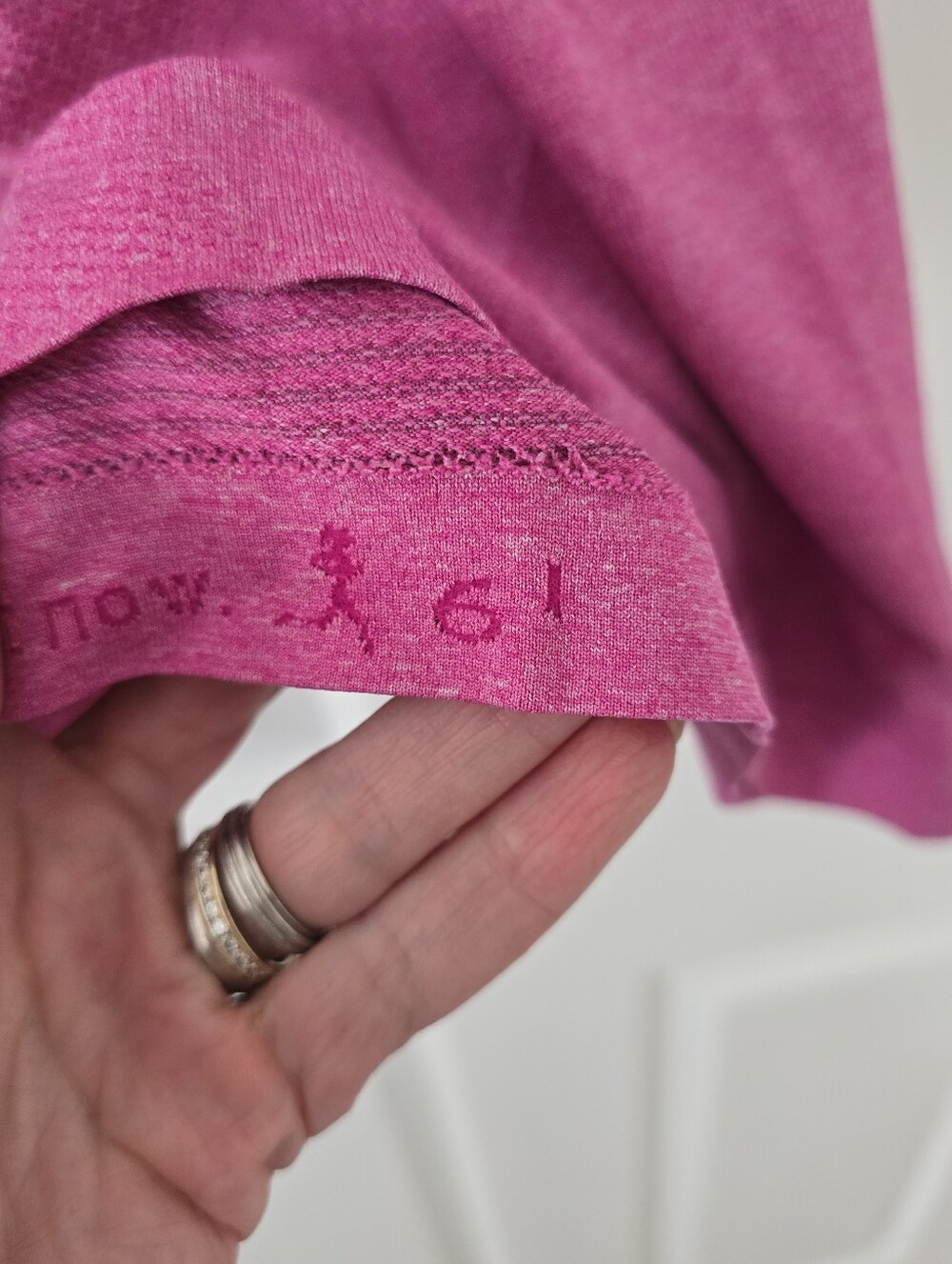 Lululemon Swiftly Tech Long Sleeve Shirt In Raspberry Size 6 - Picture 3 of 5